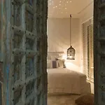 Shangri-la Vilă Katomerion
